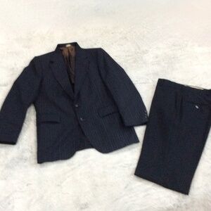 Men’s OAKTON Ltd. Men’s Pin-Striped 2-Piece Suit *NAVY BLUE w/WHITE Pinstripes*